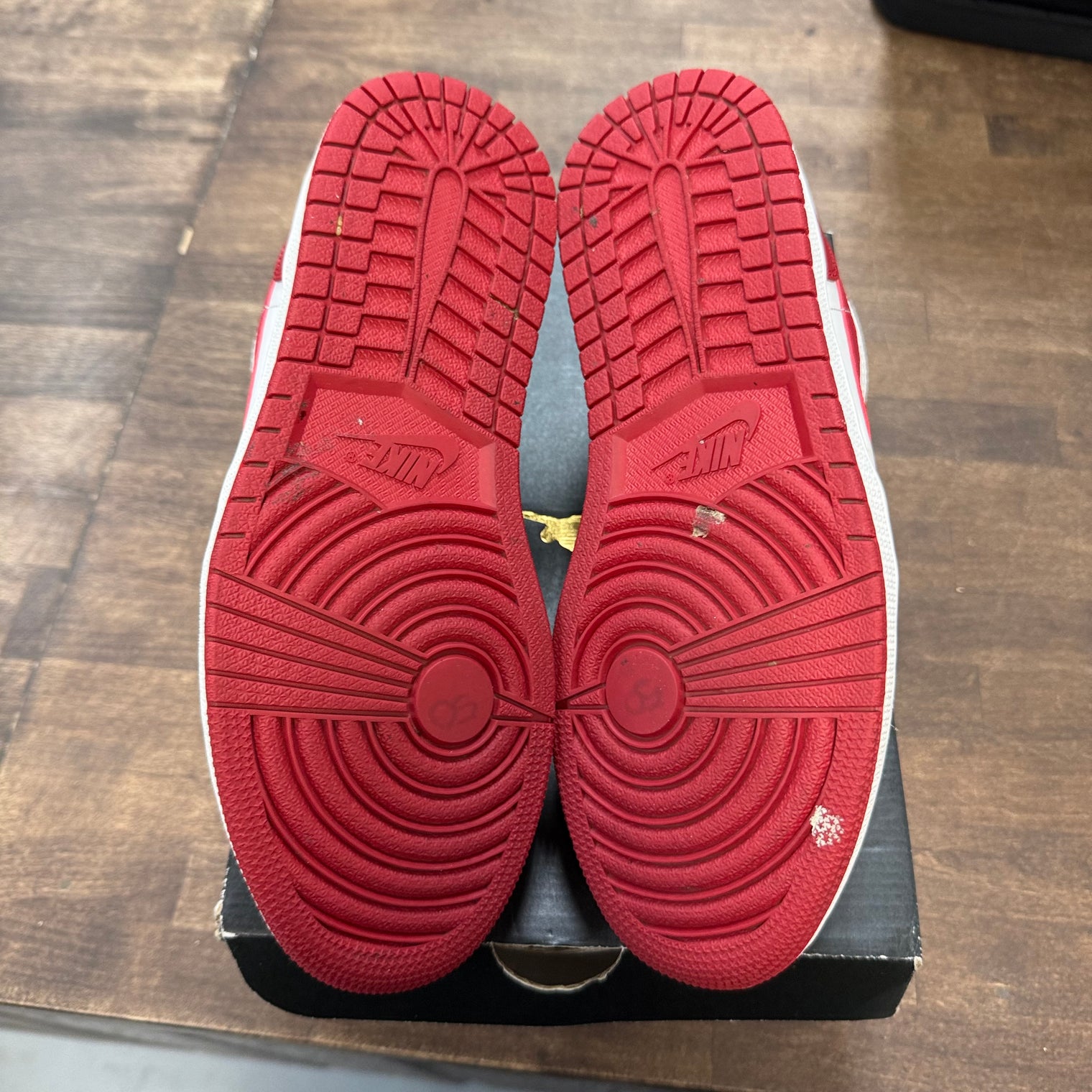 Gym Red Jordan 1 Low (USED)