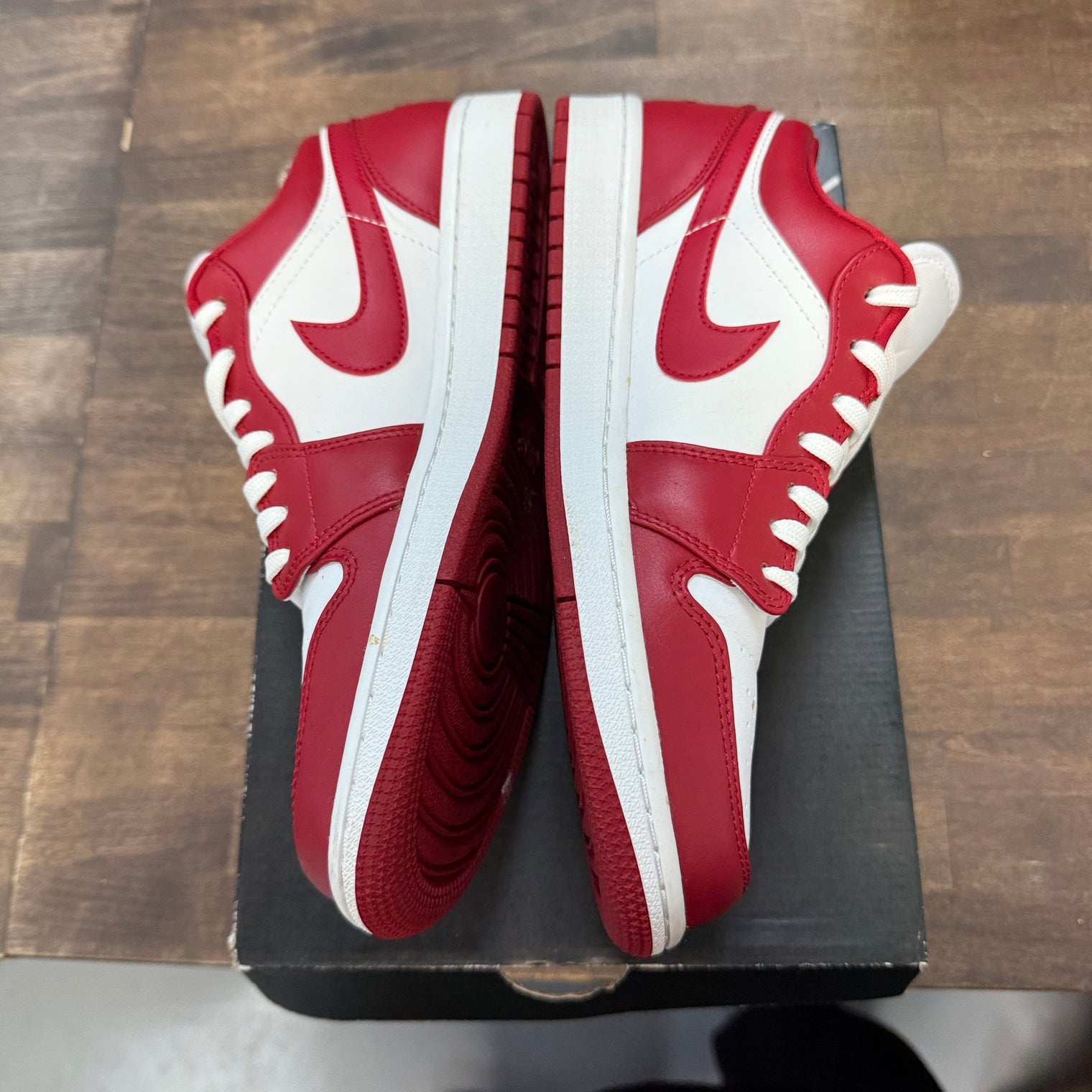 Gym Red Jordan 1 Low (USED)