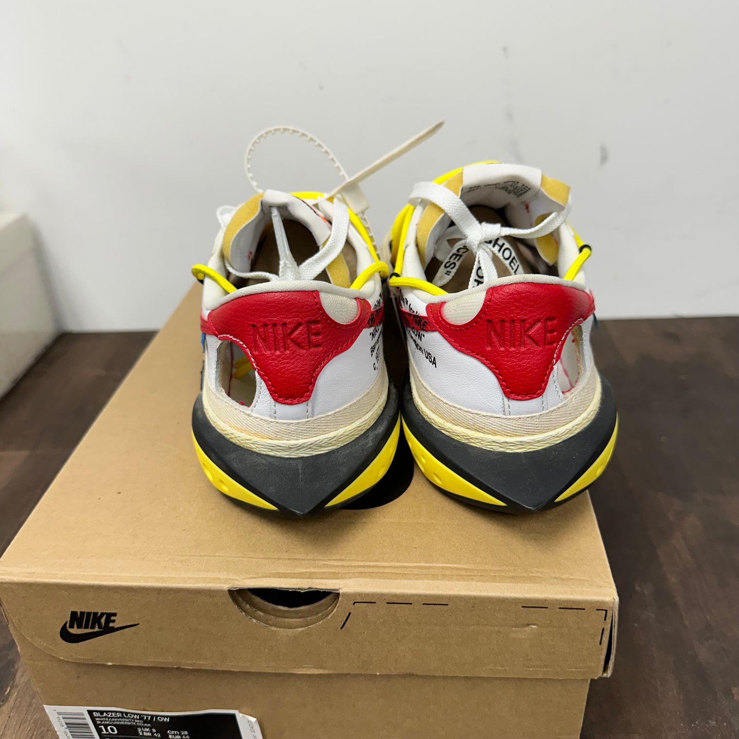 Off-White University Red Blazer Low (USED)