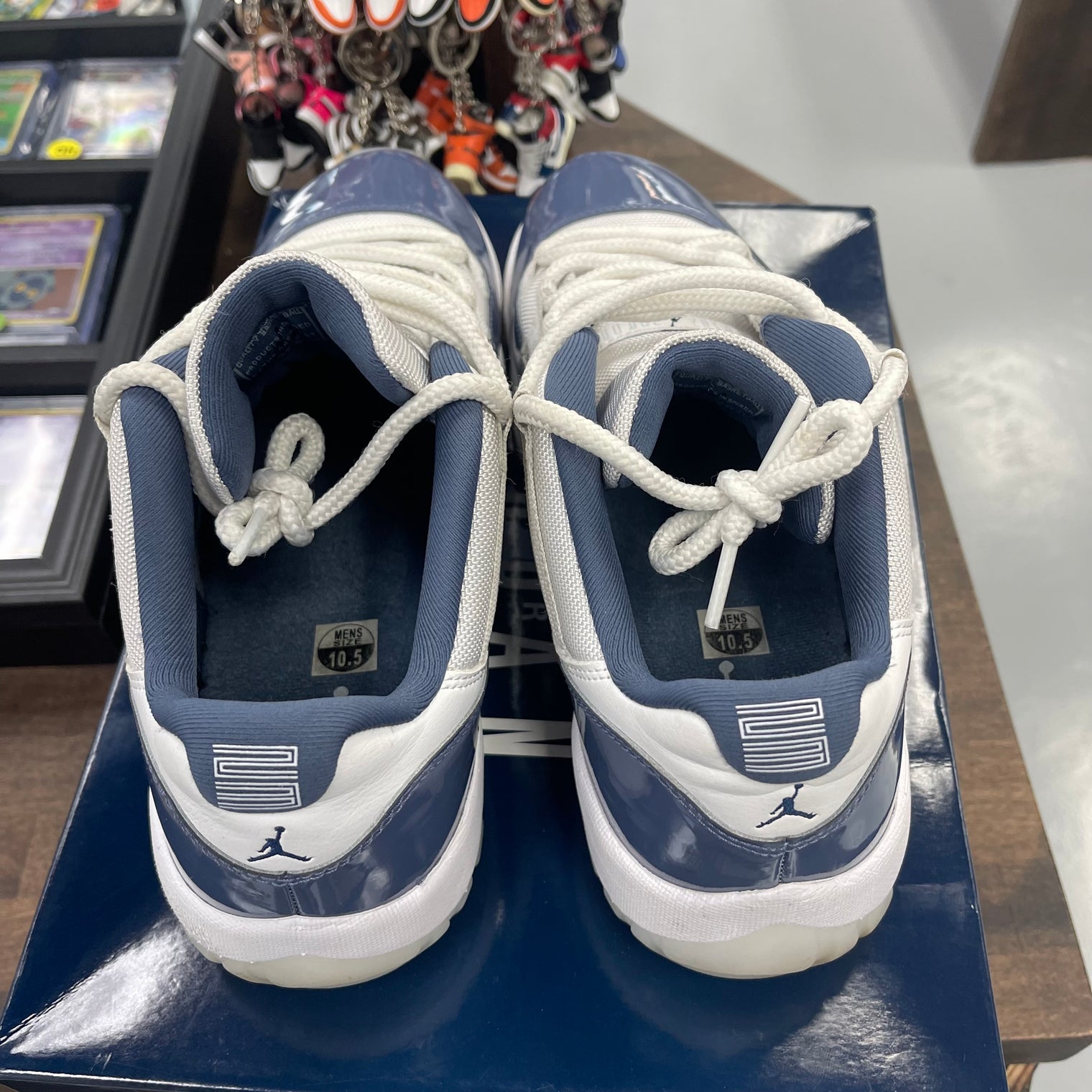 Diffused Blue Jordan 11 Low (USED)