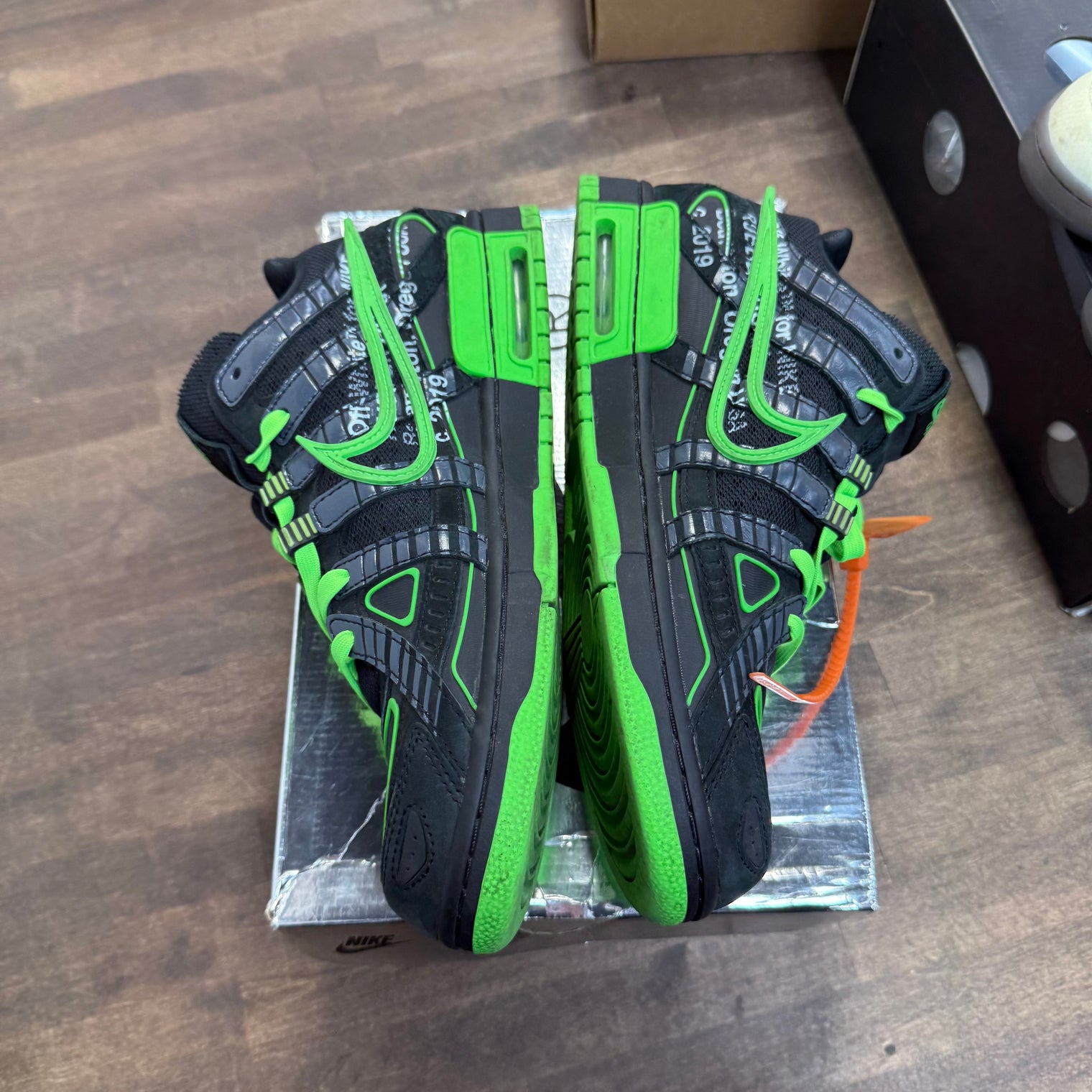 Nike Air Rubber Dunk Off-White Green Strike (US 11) (USED)