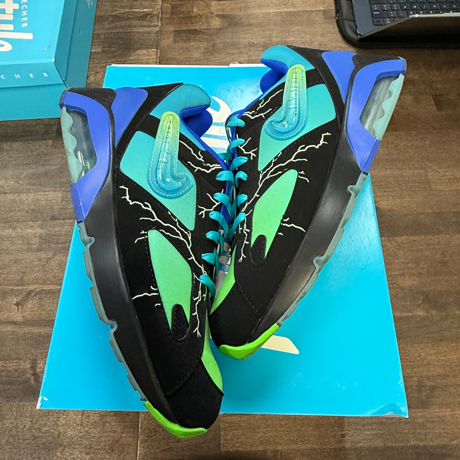 Doernbecher Ja'Kai Air Max 180 (USED)