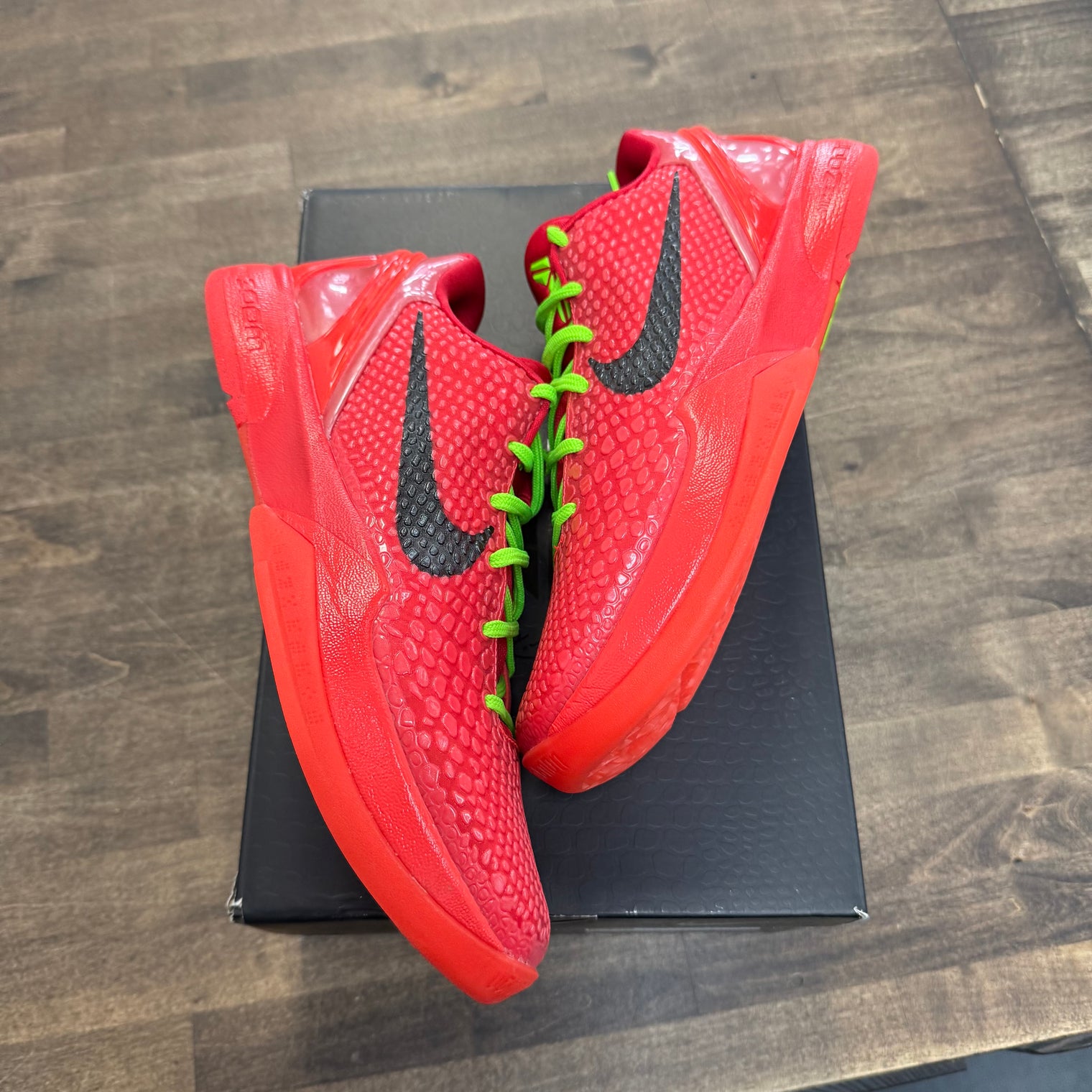 Reverse Grinch Nike Kobe 6 Protro (Lightly Worn)