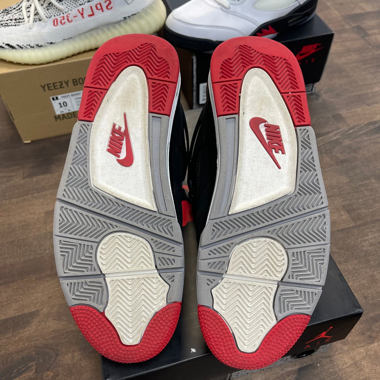 Bred Jordan 4 (2019) (USED)