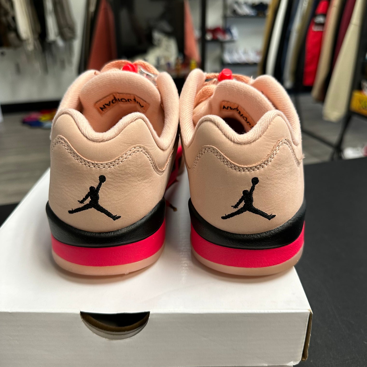 (W) Girls That Hoop Jordan 5 Low