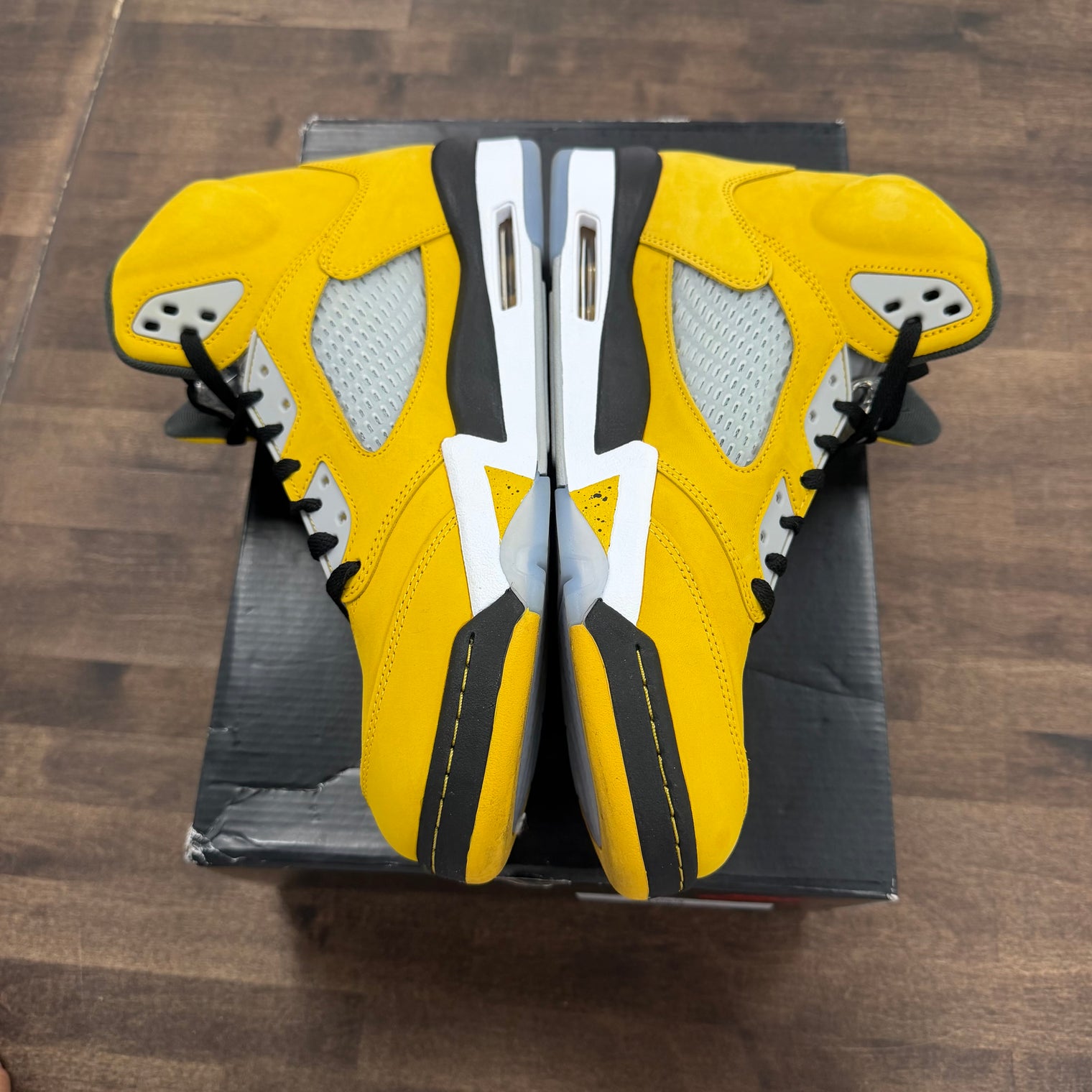 Tokyo T23 Jordan 5 Retro (2025) (USED)