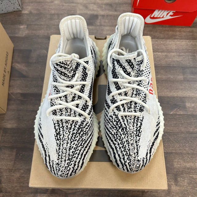 Zebra Yeezy 350 (USED)