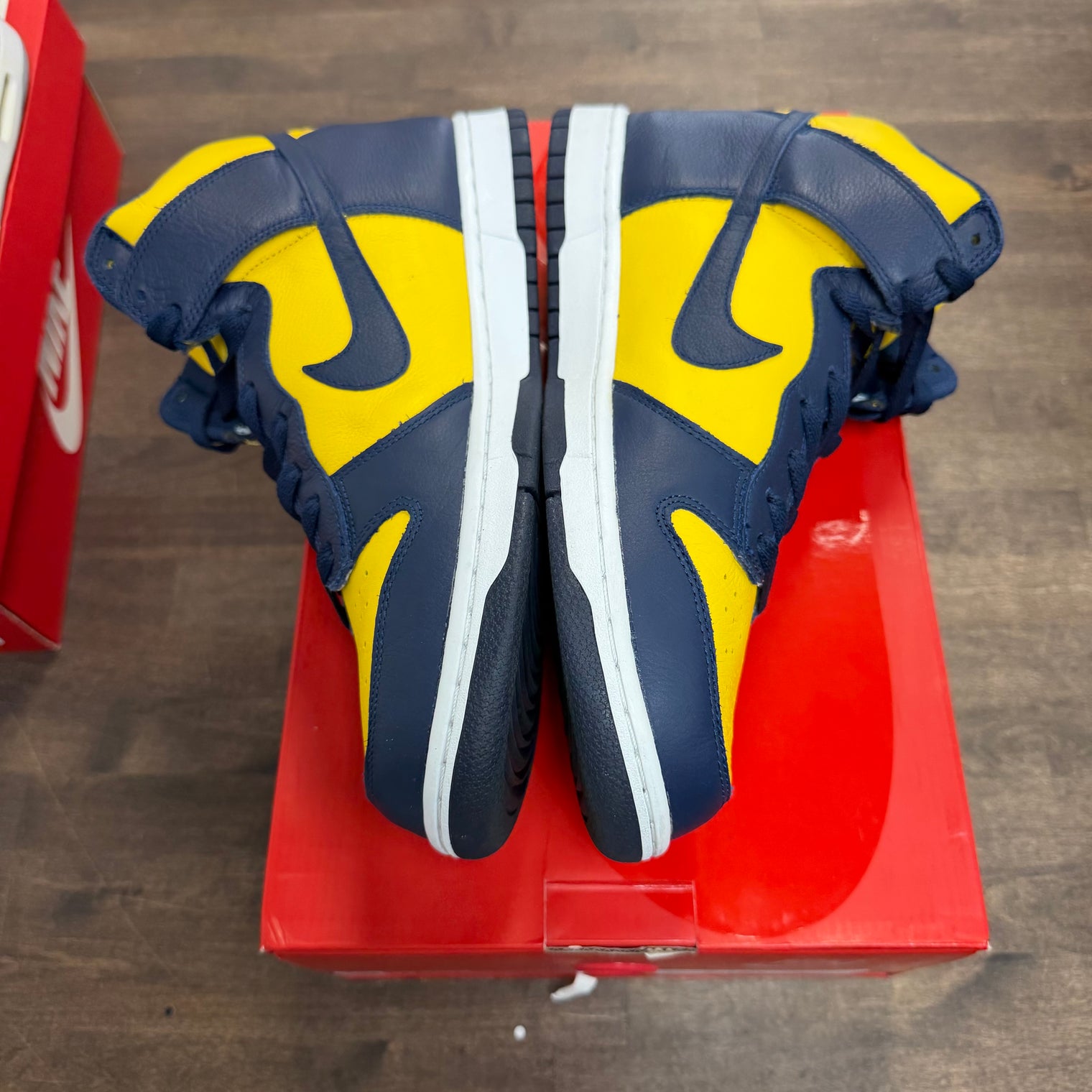 Michigan Nike Dunk High (2015) (USED)