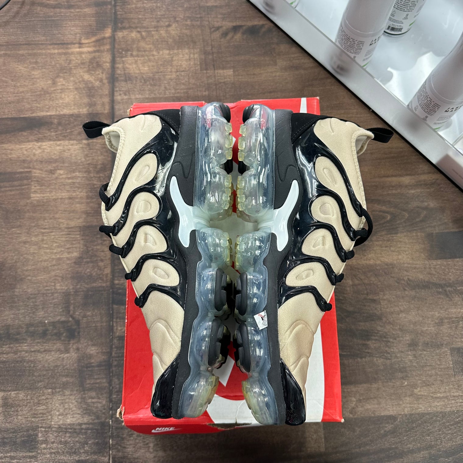 Beige Black Nike Air VaporMax Plus (USED, Replacement Box)
