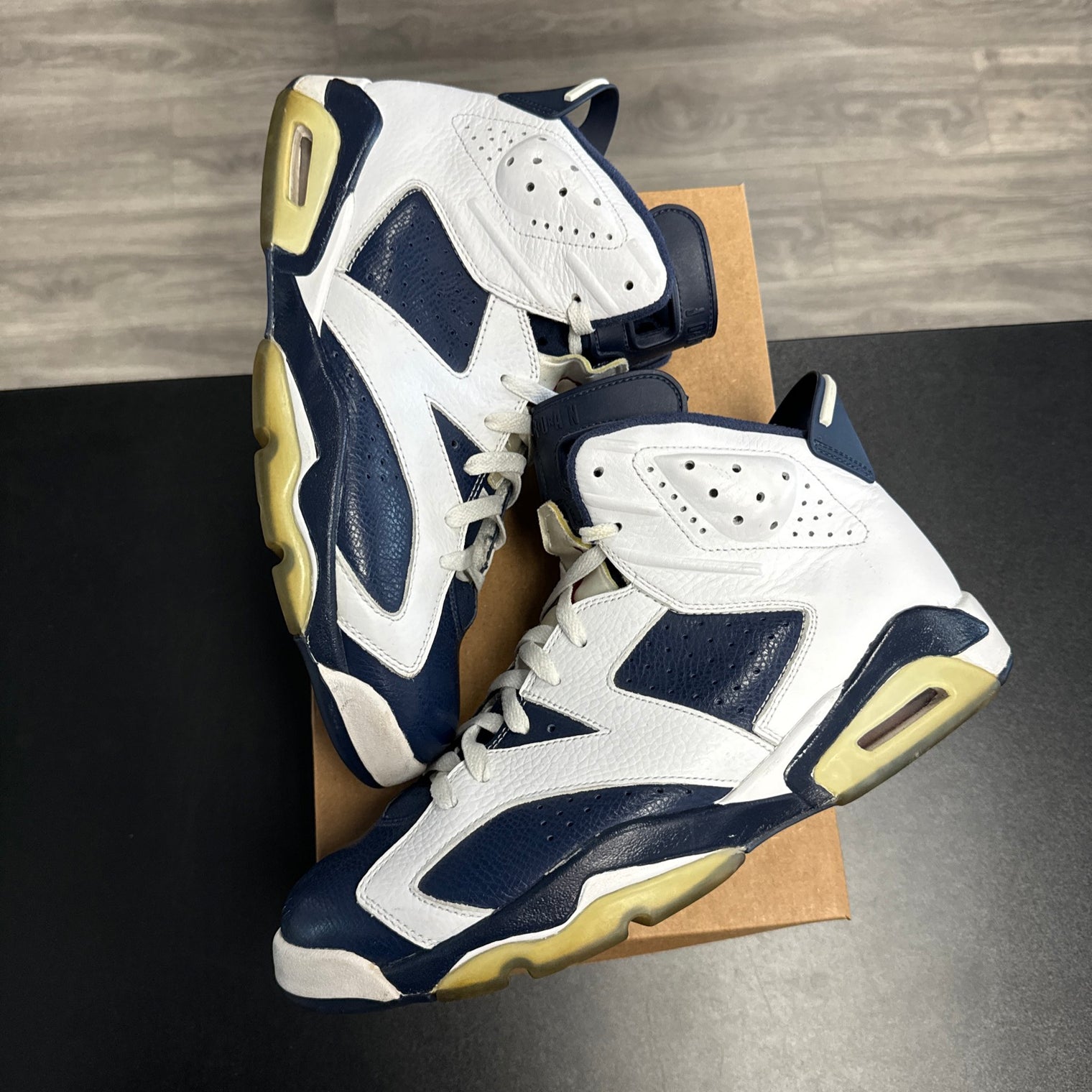 Olympic Jordan 6 (USED, No Box)