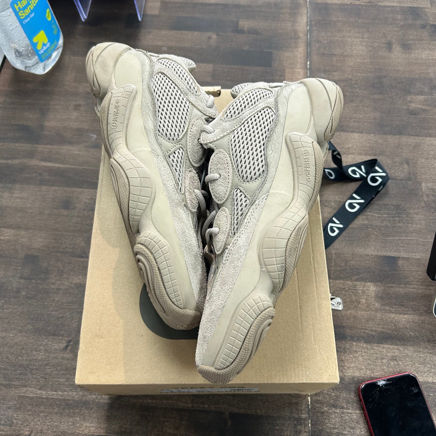 Taupe Light Yeezy 500 (USED)
