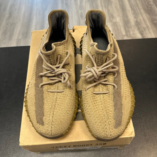 Earth Yeezy 350 (USED)