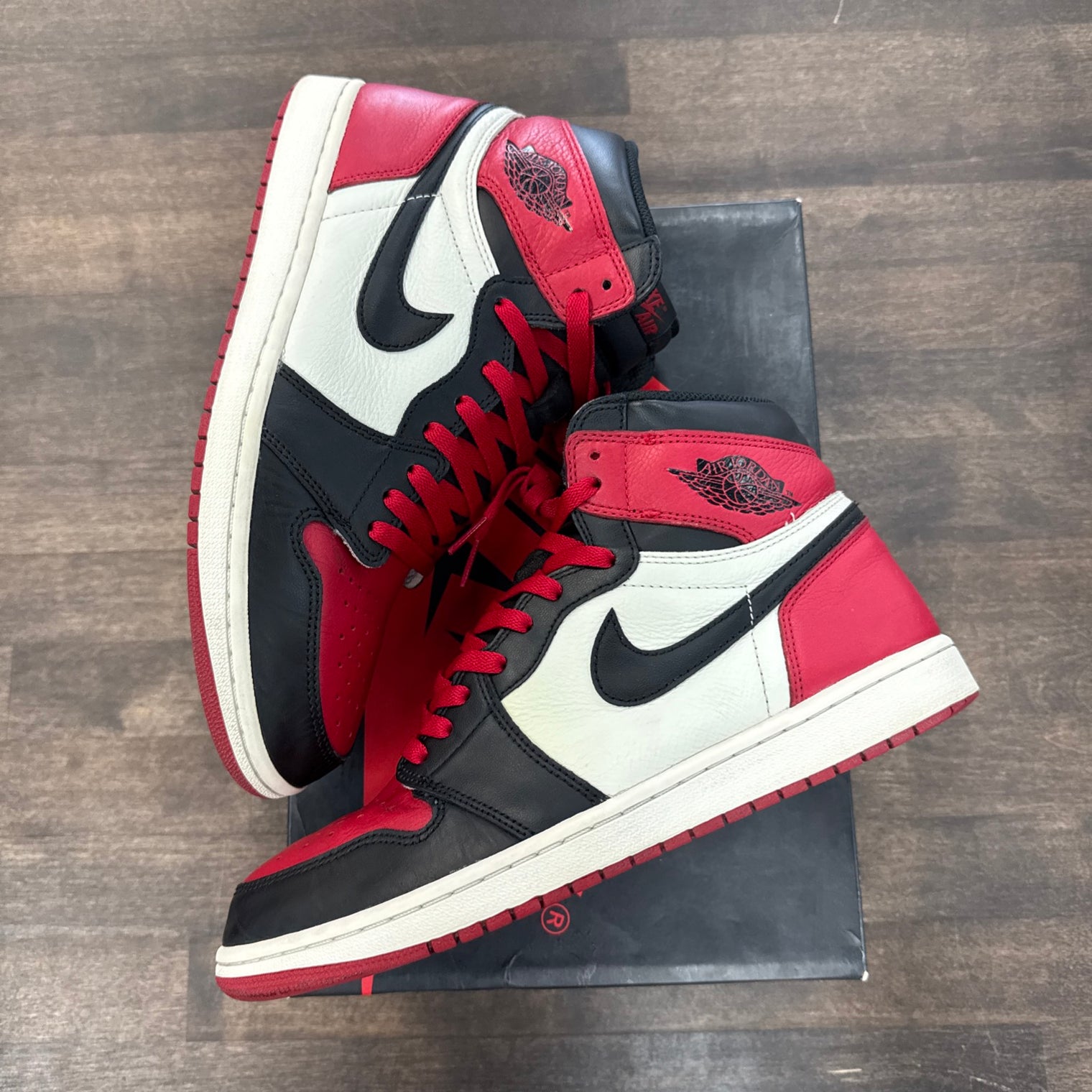 Bred Toe Jordan 1 High (USED)