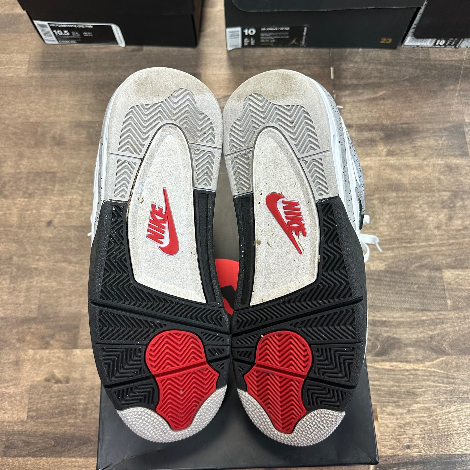 White Cement Jordan 4 Retro (2016) (USED)