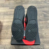 Black Metallic Gold Jordan 1 High (GS) (USED)