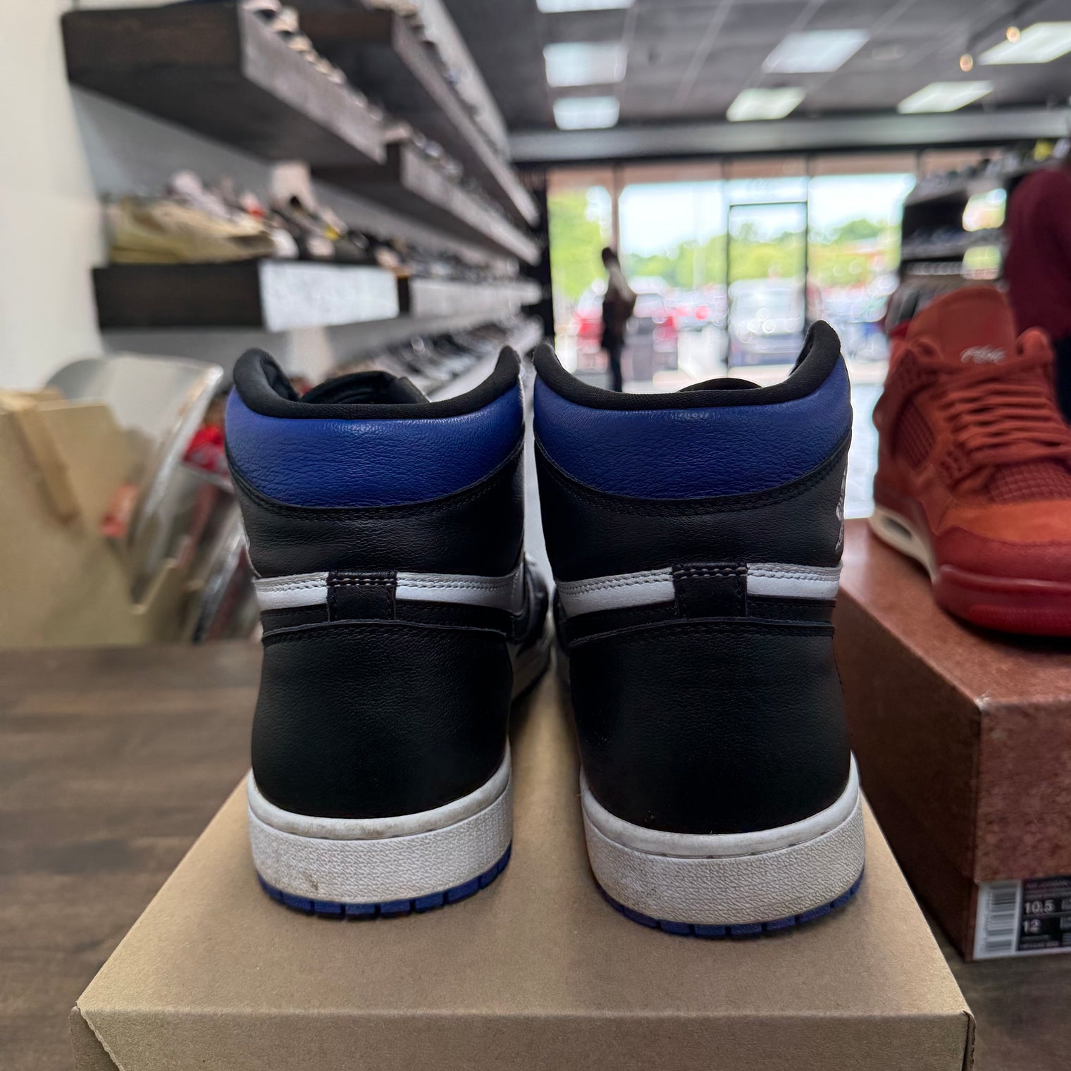 Royal Toe Jordan 1 High (USED, No Box)