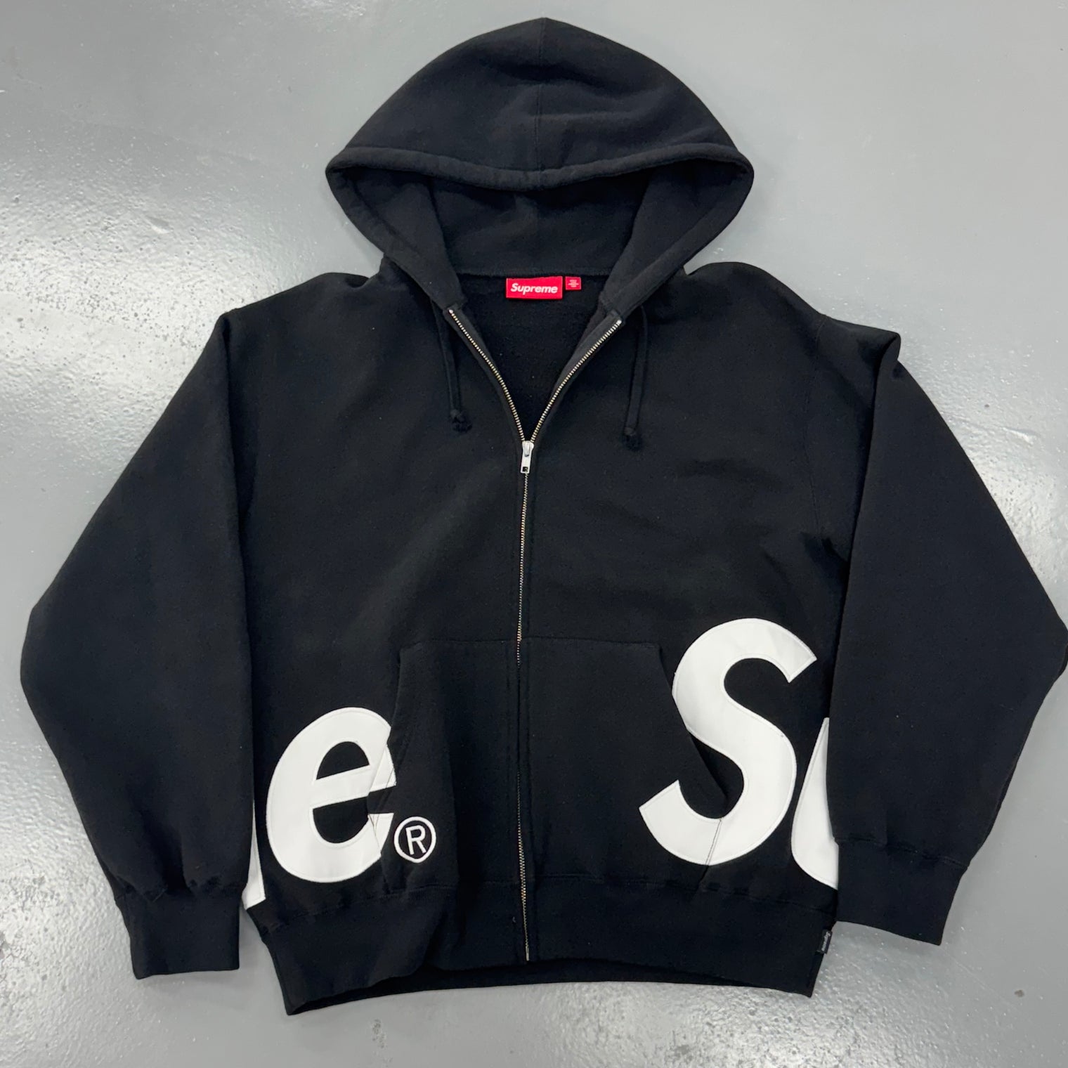 Supreme Big Logo Zip Up Hooded Sweatshirt (USED)