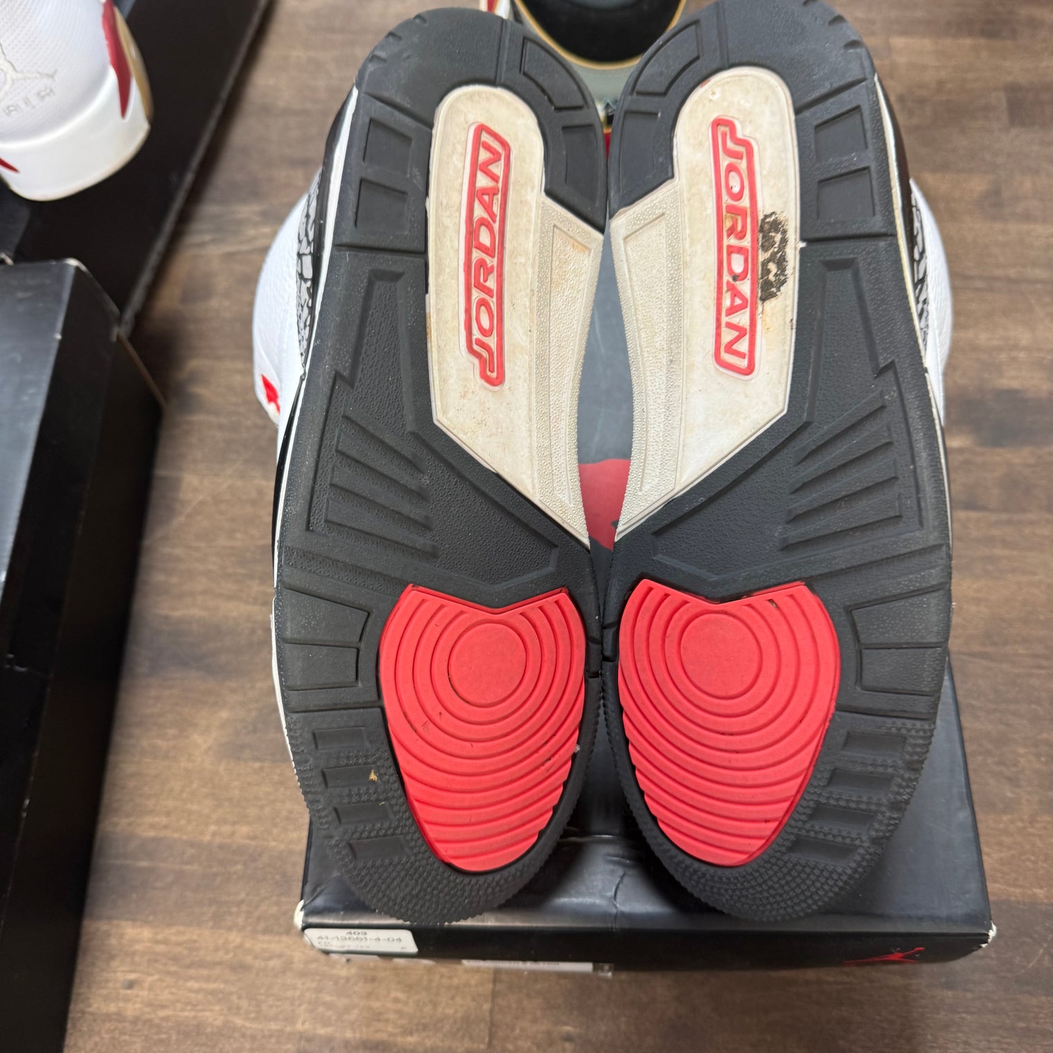 Infrared 23 Jordan 3 Retro (USED)