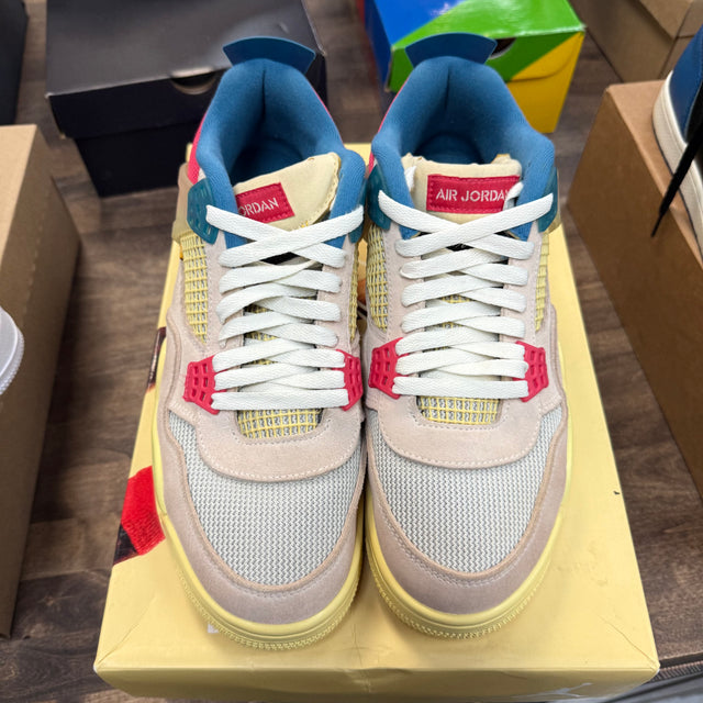 Guava Union Jordan 4 Retro (USED, No Box)
