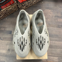 Stone Sage Yeezy Foam RNNR (USED)
