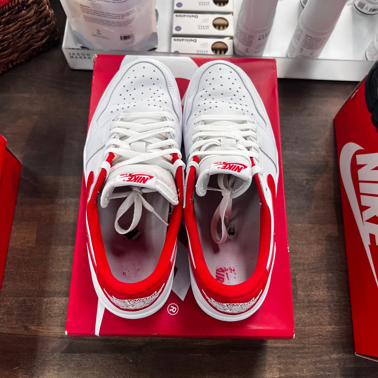 University Red Jordan 1 Low OG (USED)