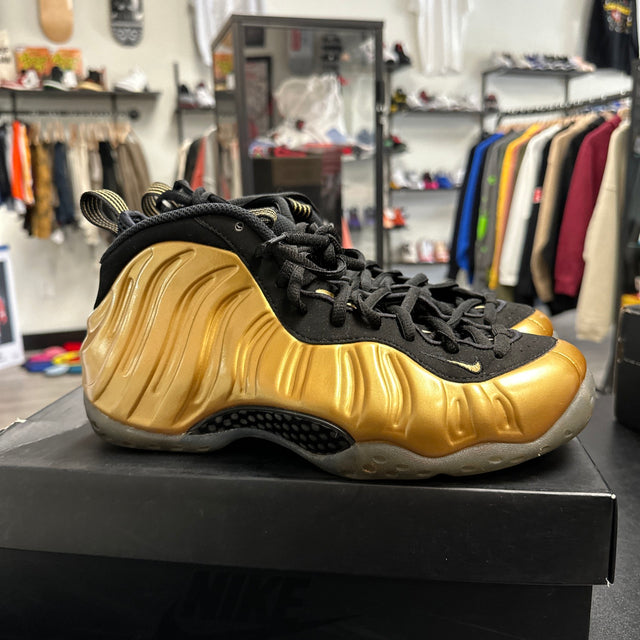 Gold Metallic Nike Foamposite (USED)