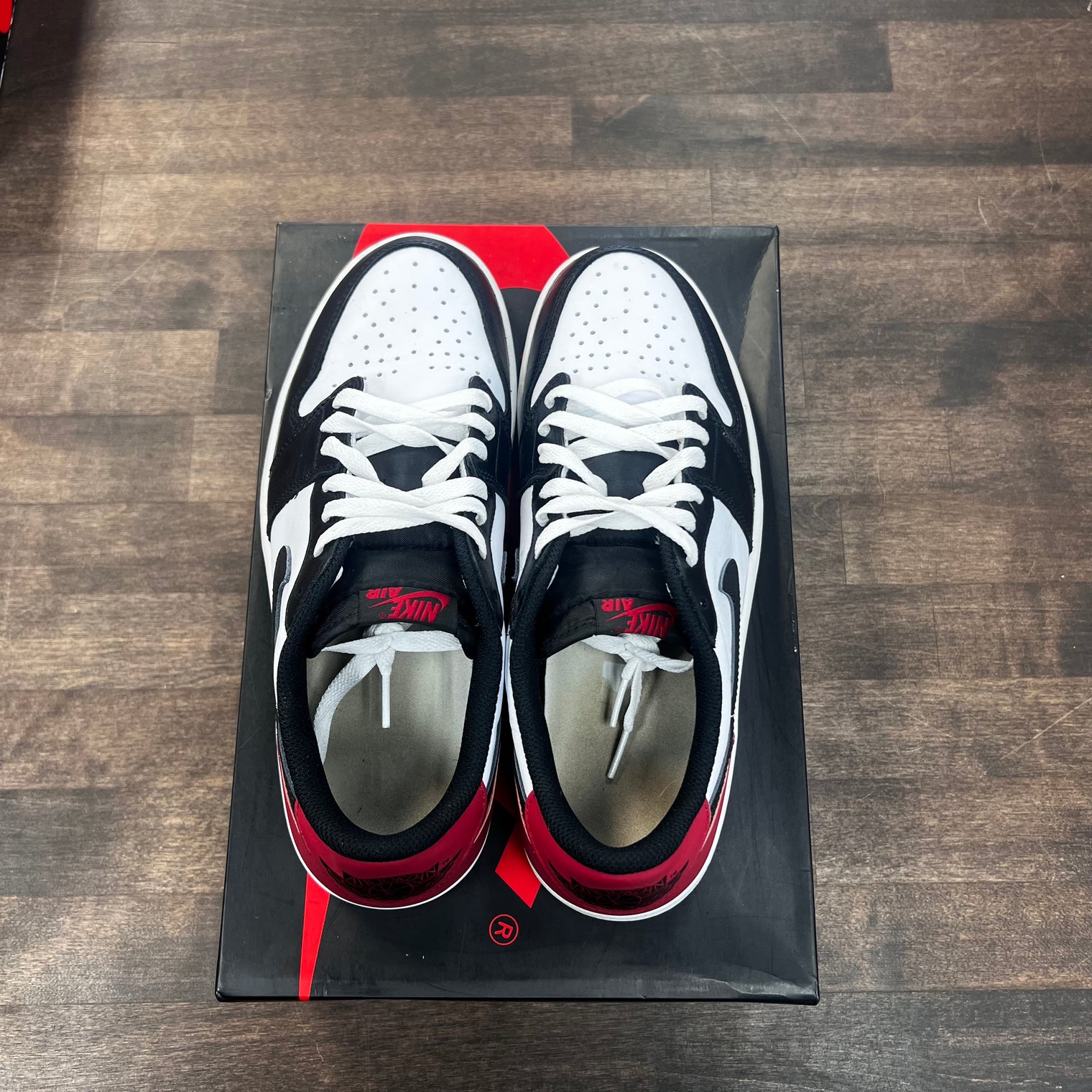 Black Toe Jordan 1 Low OG (USED)