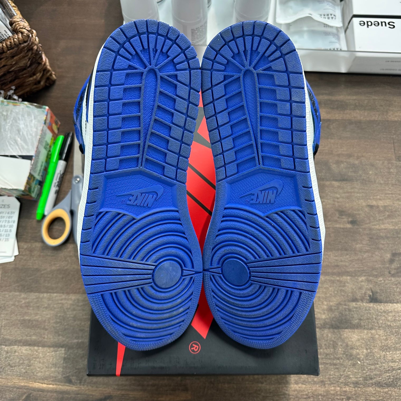 Game Royal Jordan 1 High (Lightly Worn)