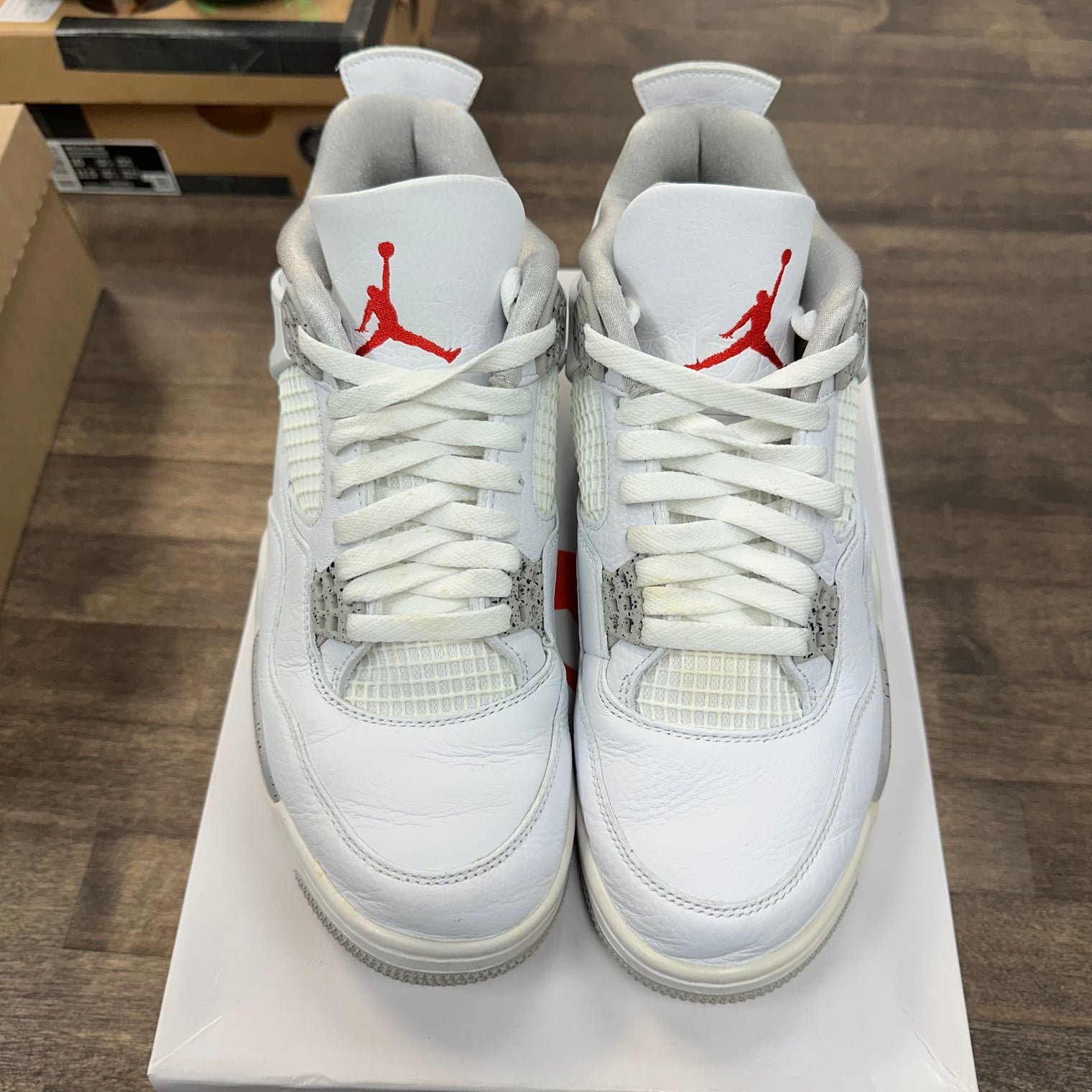 White Oreo Jordan 4 (2021) (USED)