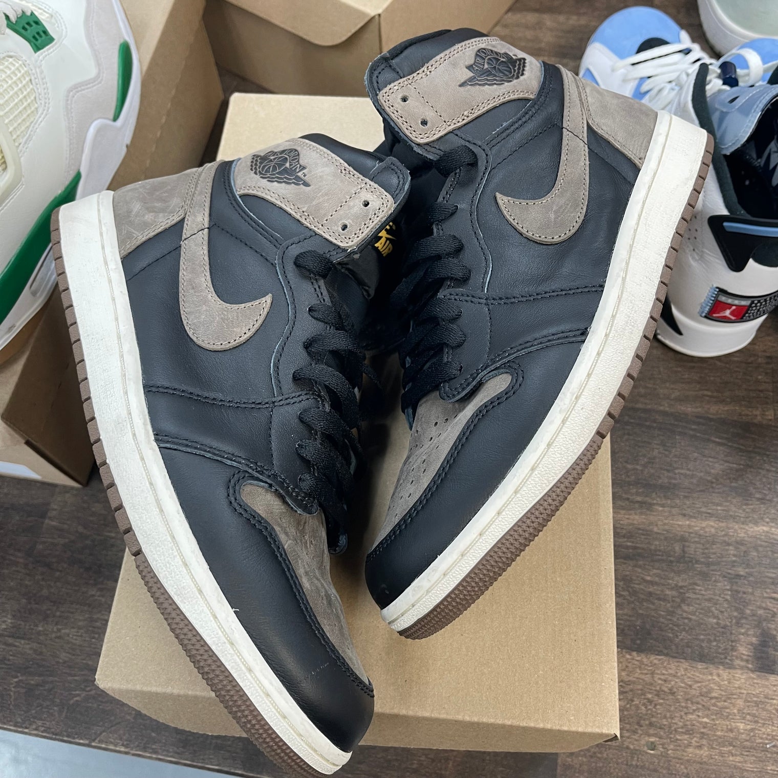 Palomino Jordan 1 High (USED,No Box)