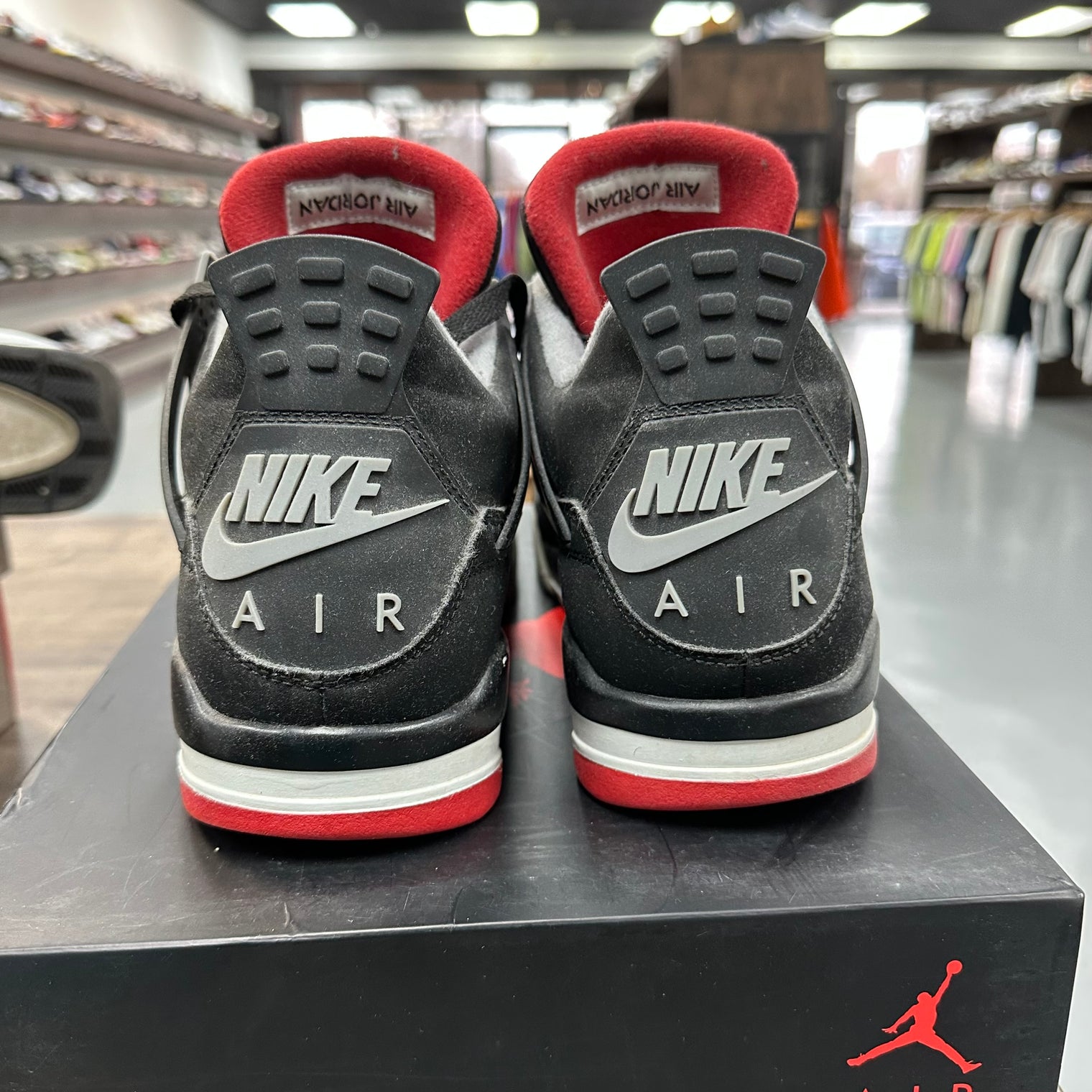 Jordan 4 Retro Bred (2019) (USED)