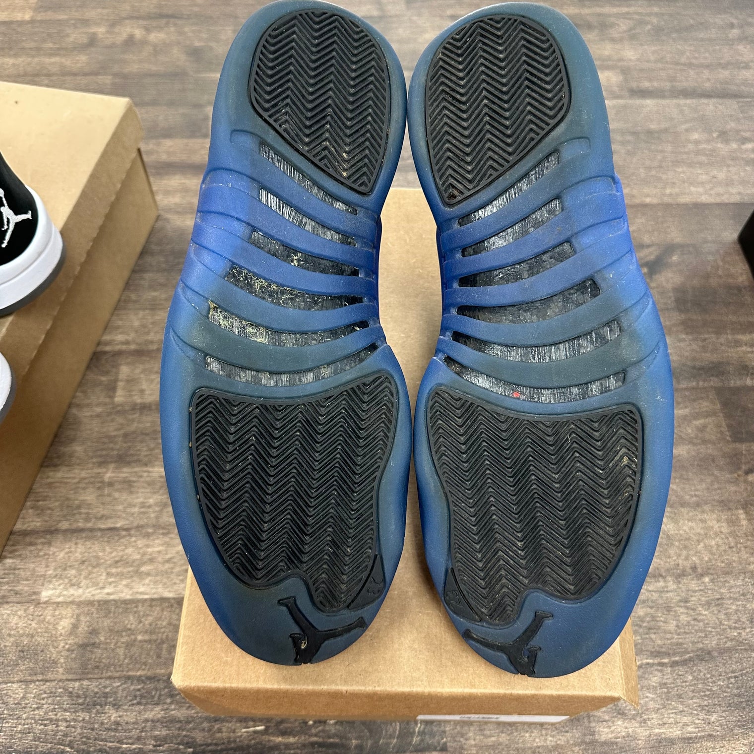Game Royal Jordan 12 Retro (USED, No Box)