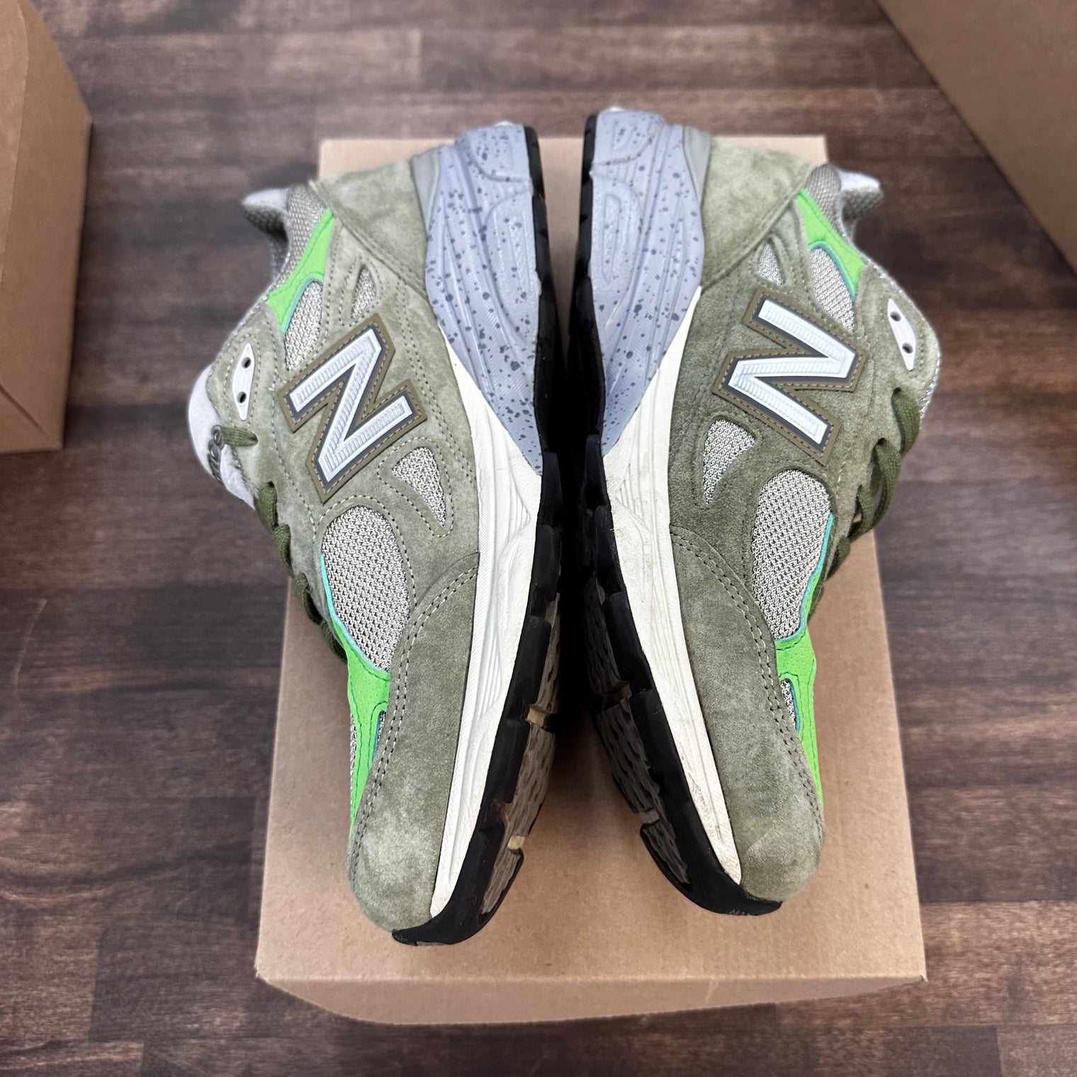 New Balance 990v3 Keep Your Family Close (USED,No Box)