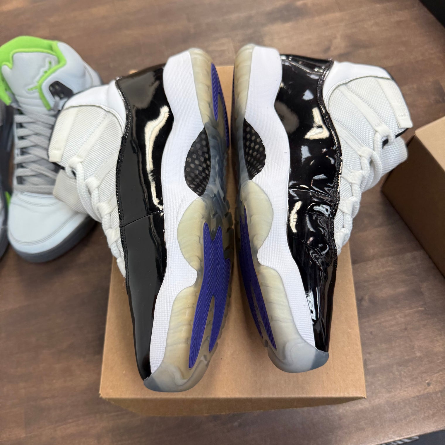 Concord Jordan 11 (2018) (USED, No Box)