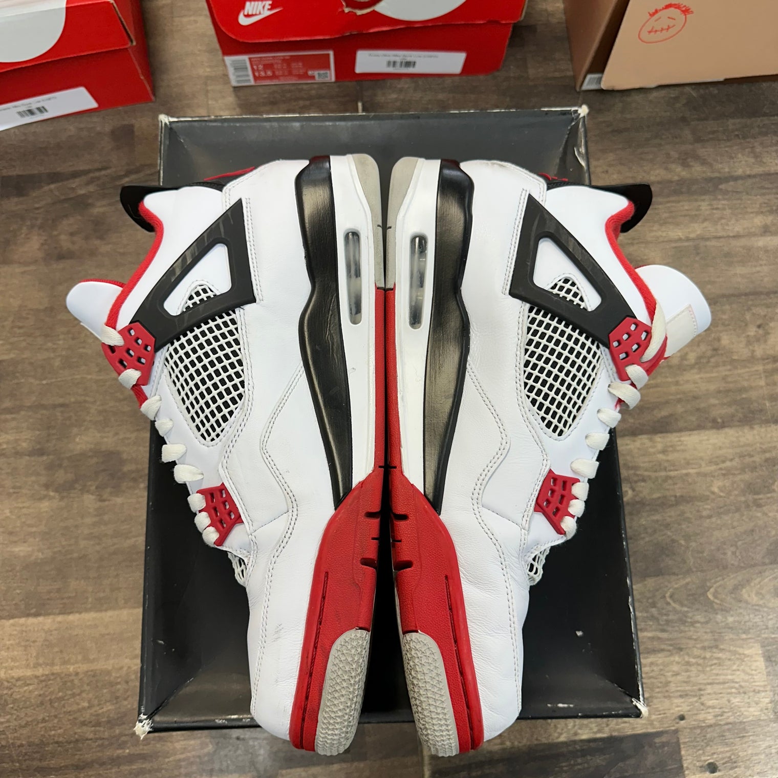 Fire Red Jordan 4 Retro (2020) (USED)