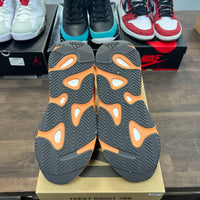 Enflame Yeezy 700 (USED)