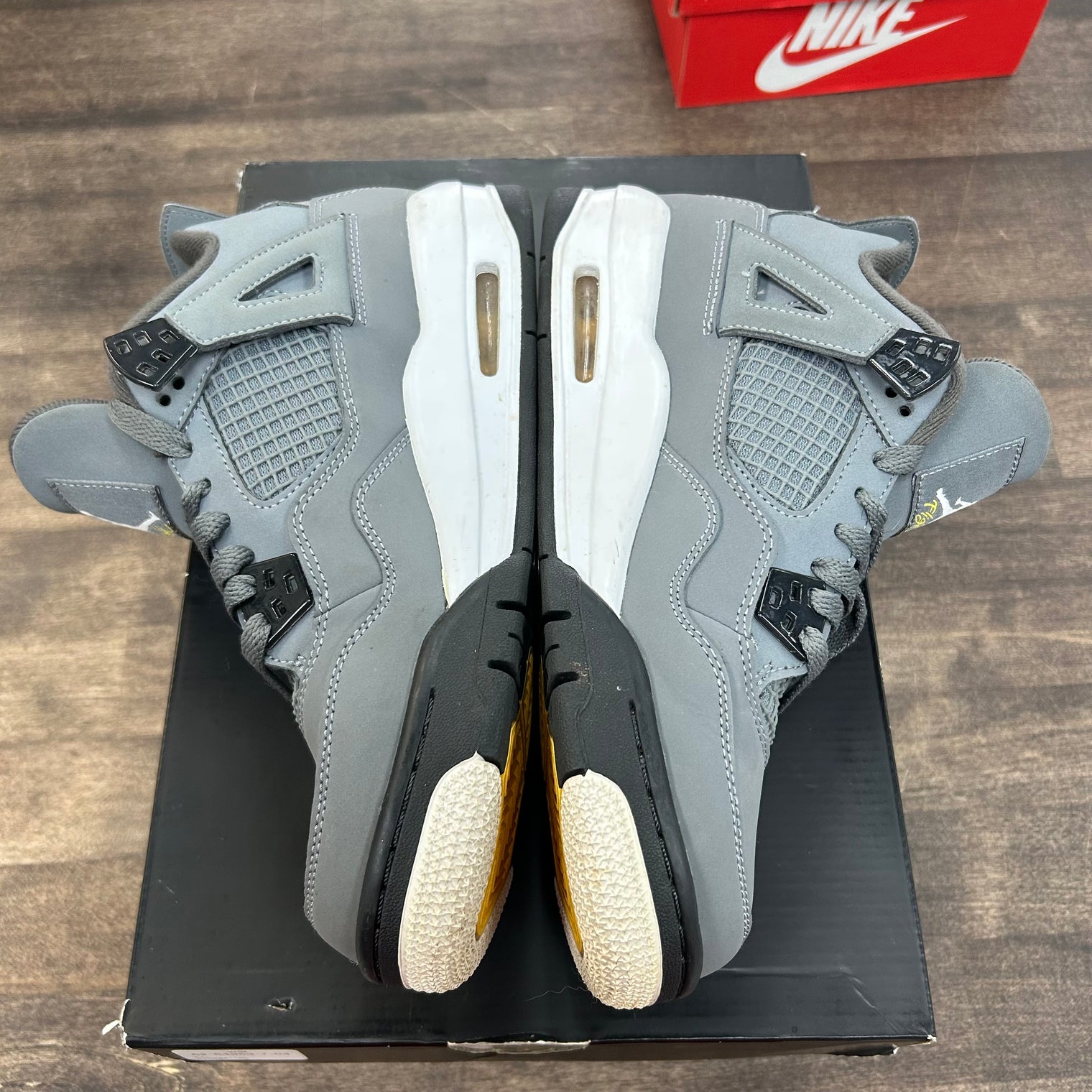 Cool Grey Jordan 4 Retro (GS) (USED, No Insoles, No Box)