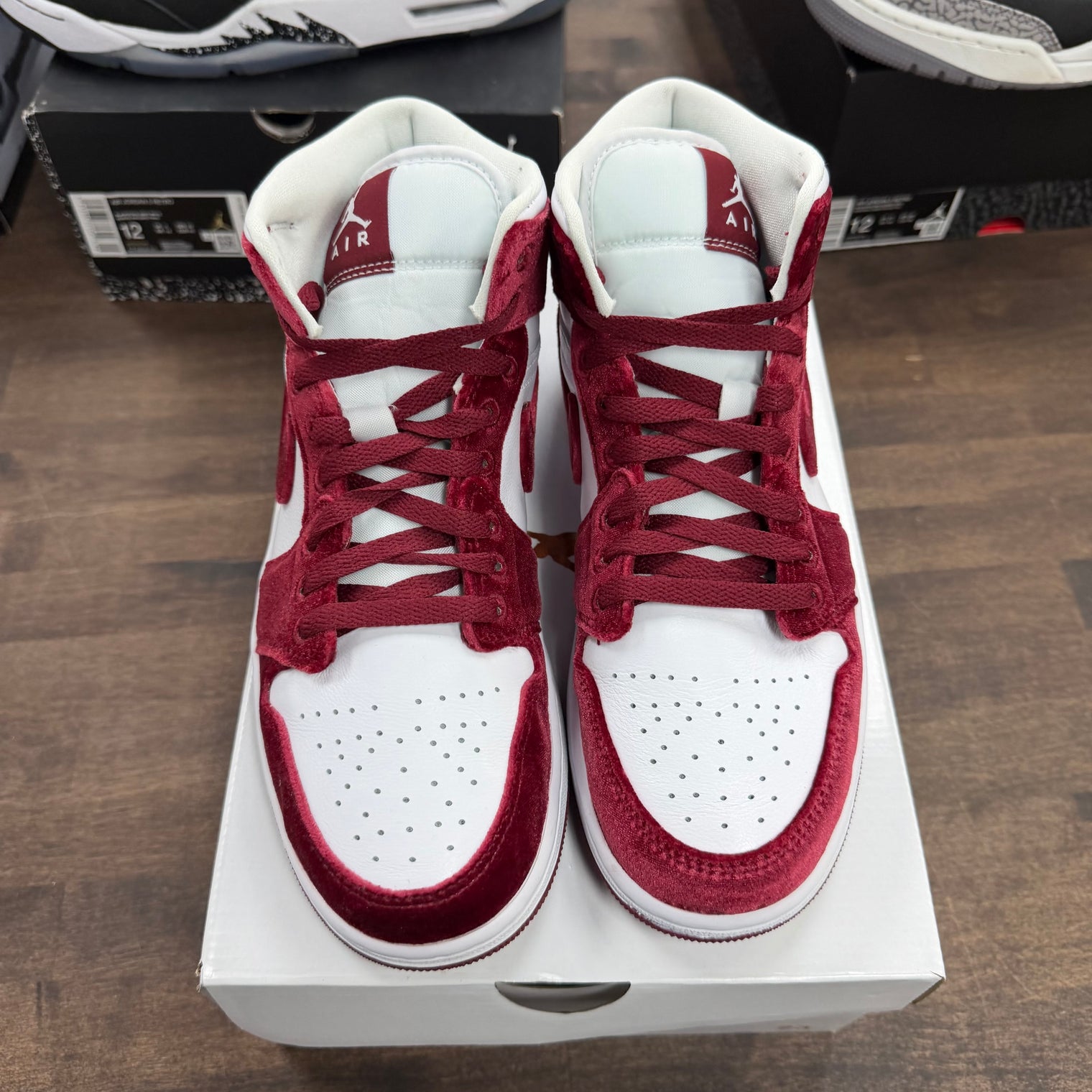 Red Velvet Jordan 1 Mid (USED)