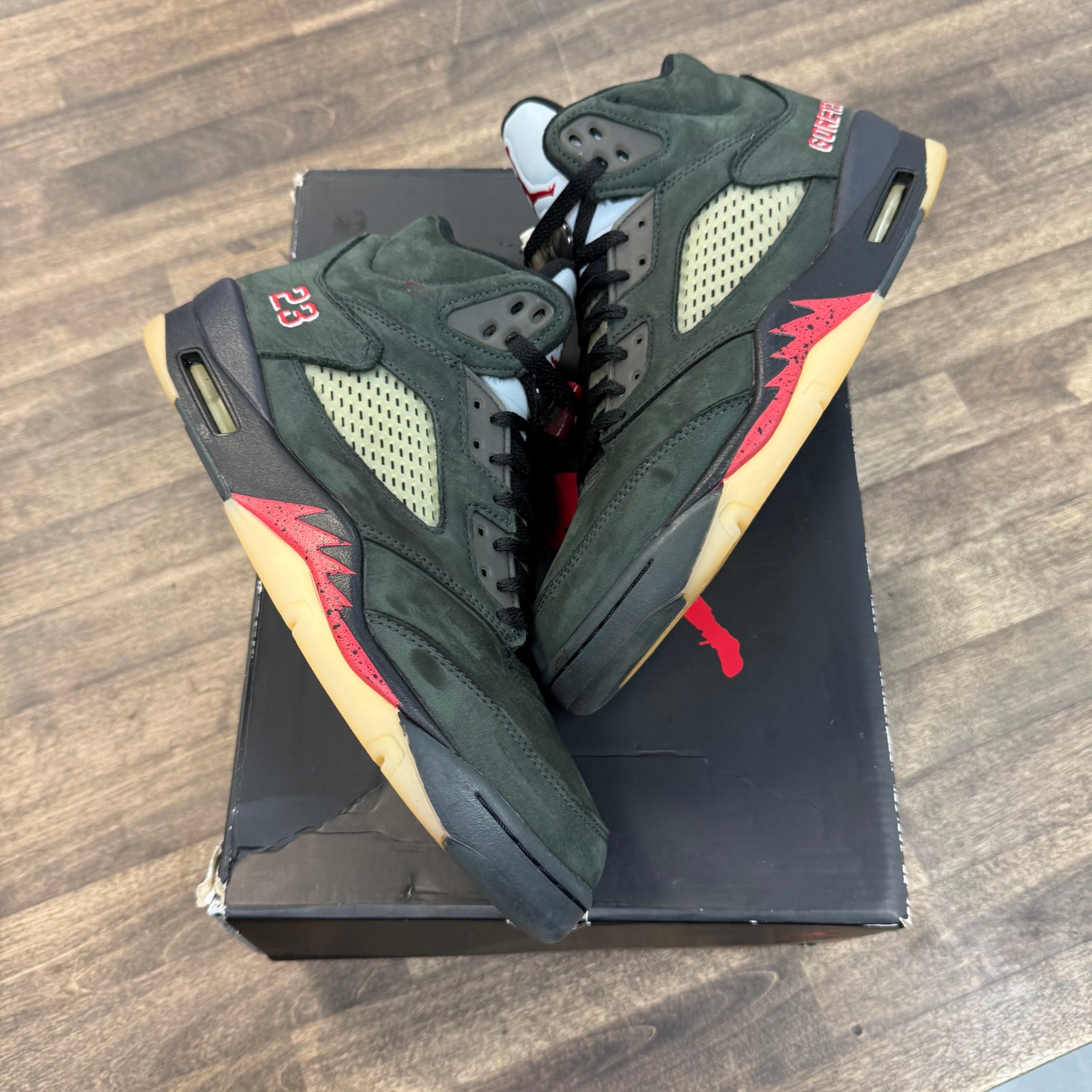 (W) Gore-Tex Jordan 5 Retro (USED)