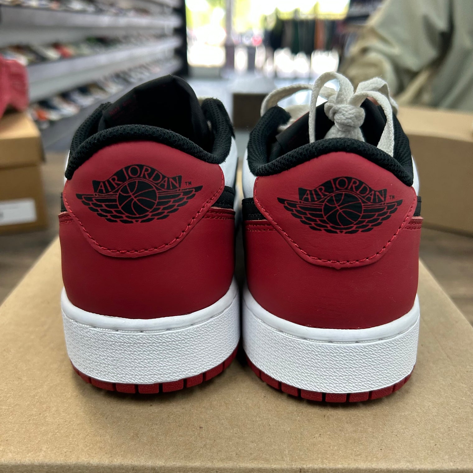 (GS) Black Toe Jordan 1 Low OG (Used, No Box)