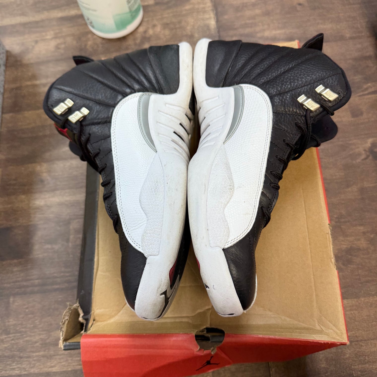 Playoff Jordan 12 (USED)
