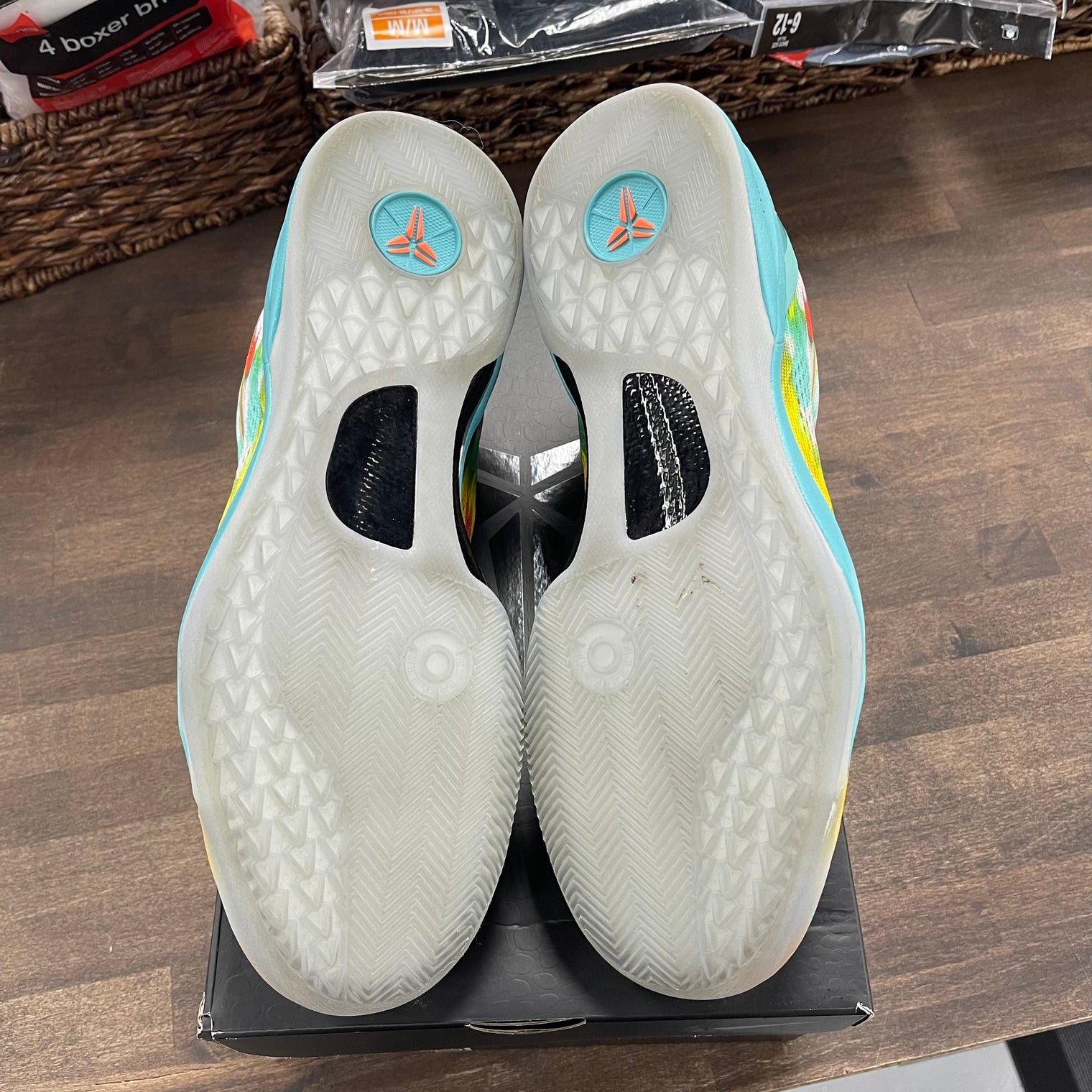 Venice Beach Kobe 8 Protro (USED)