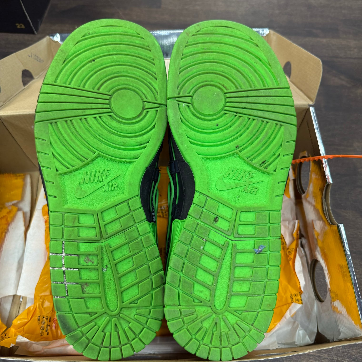 Off White Rubber Dunk Green Strike (USED)