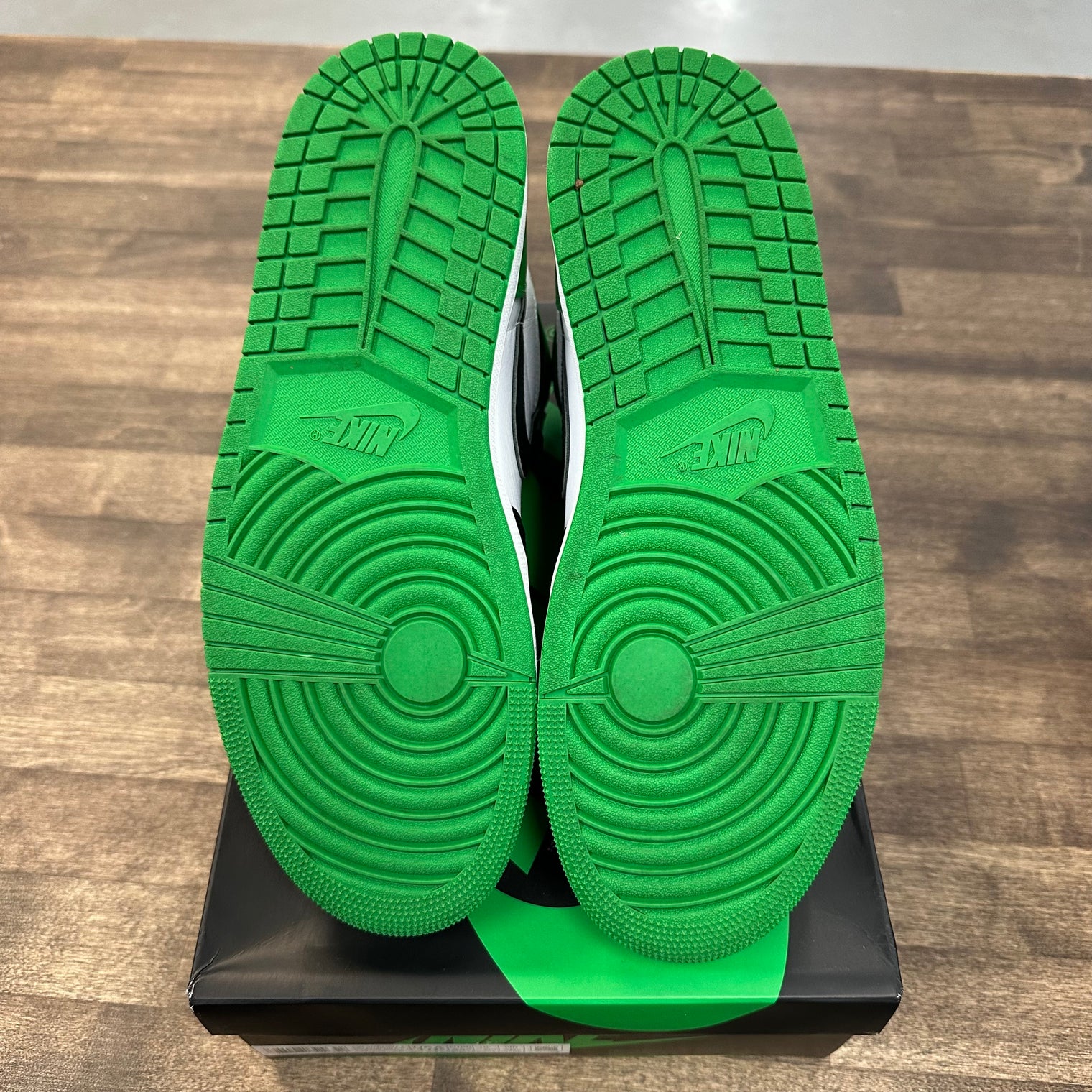 Lucky Green Jordan 1 High (USED)