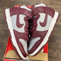 Beetroot Dunk High (USED)