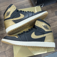 Black Metallic Gold Jordan 1 High (USED)