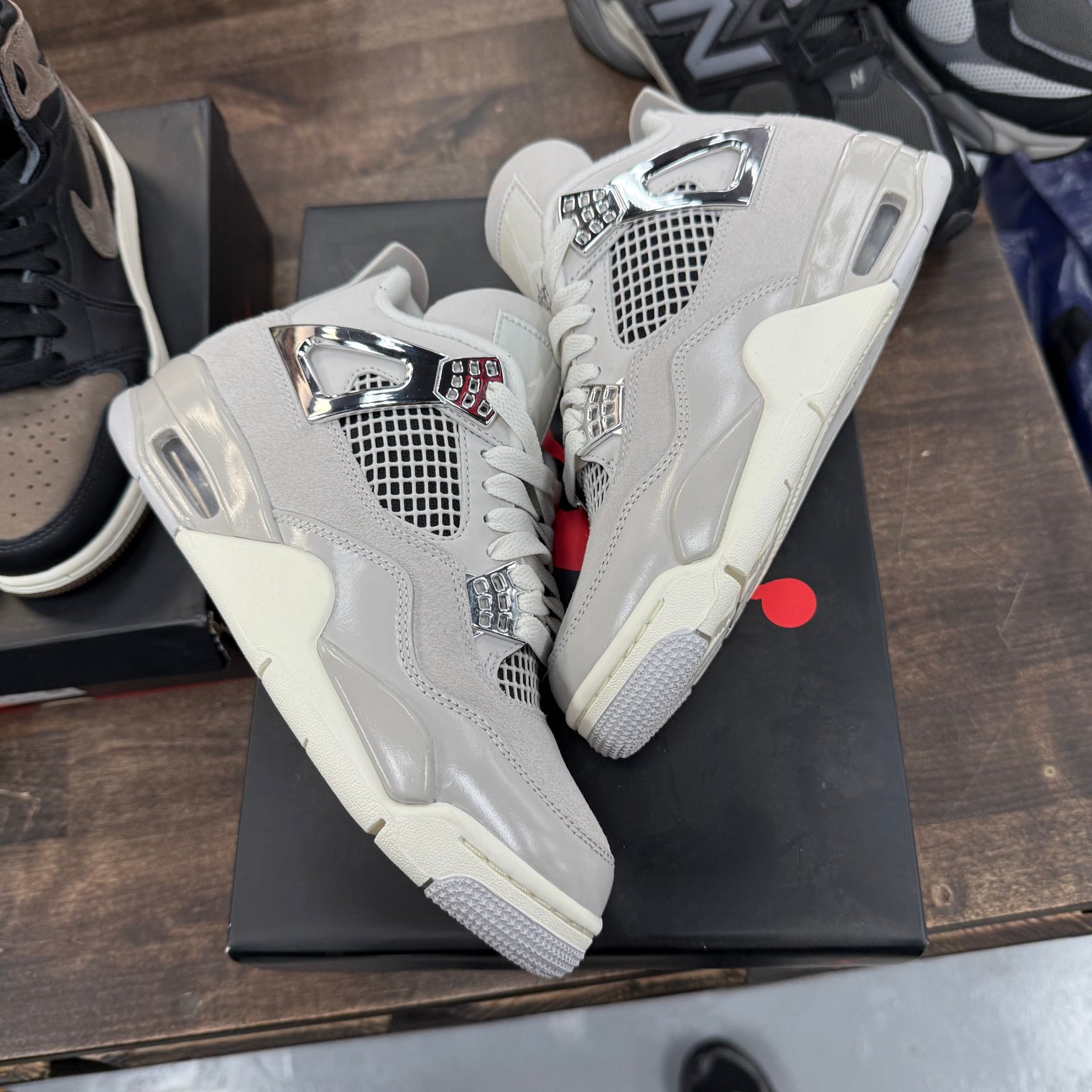 Frozen Moment Jordan 4 (W) (USED)