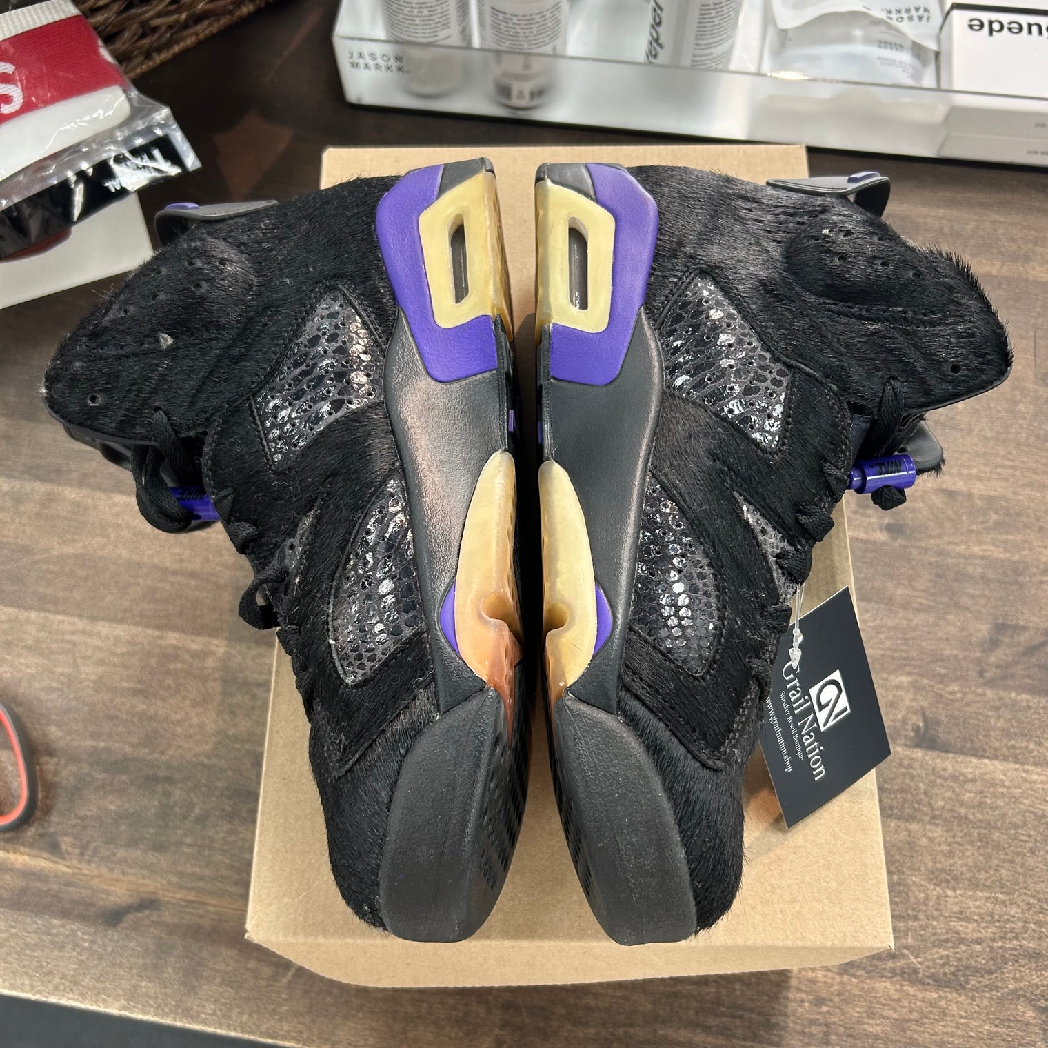 Social Status Jordan 6 Retro (USED,No Box)