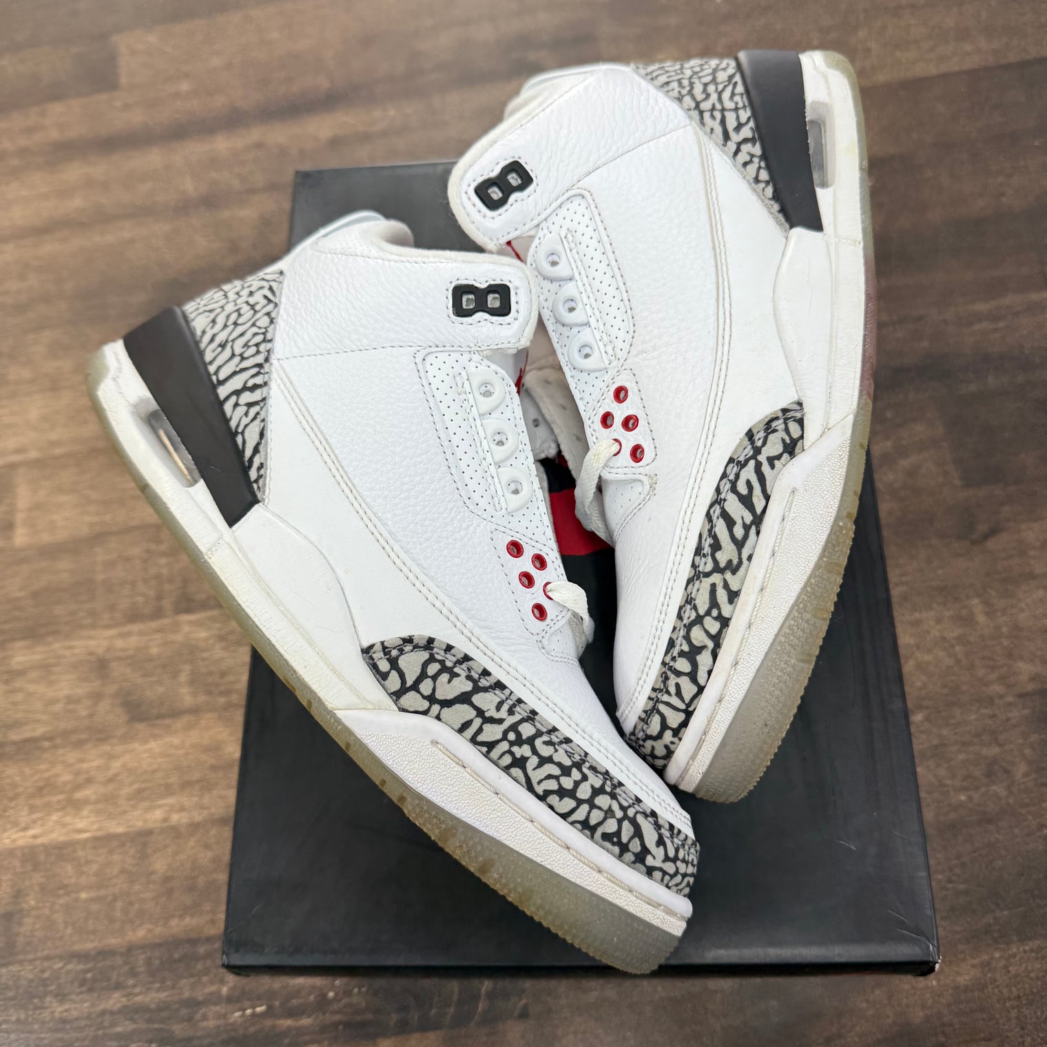 Free Throw Line White Cement Jordan 3 Retro (USED)