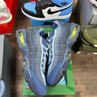 Yu-Gi-Oh Joey Nike Air Max Muscle 95 (Without Promo Card) (USED)